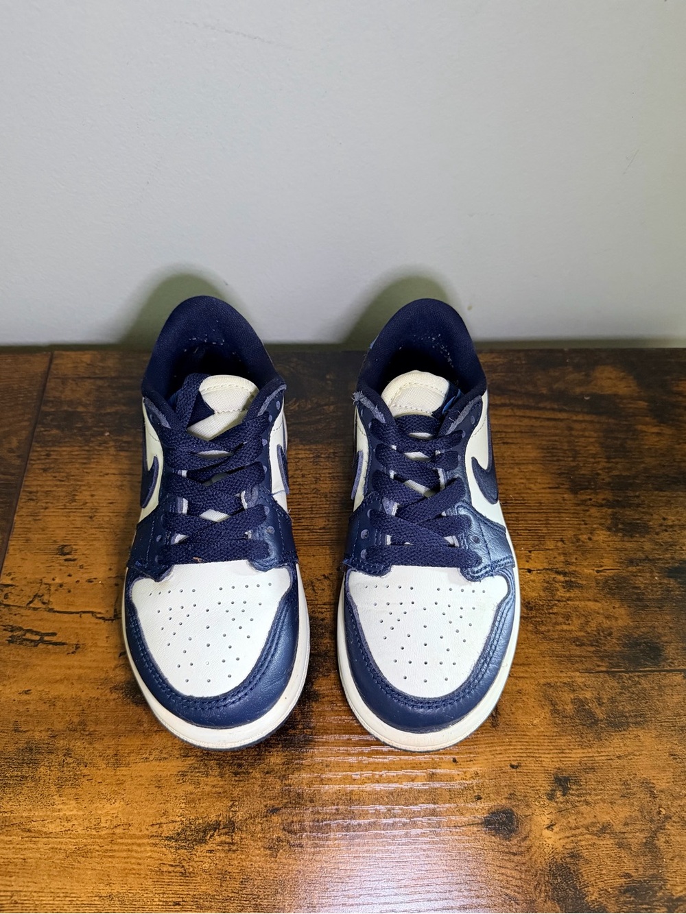 Nike Kids Navy and White Low-Top Sneakers 11c